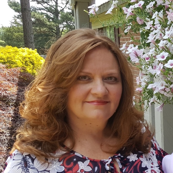 Meet your Posher, Annie - Picture 2 of 2